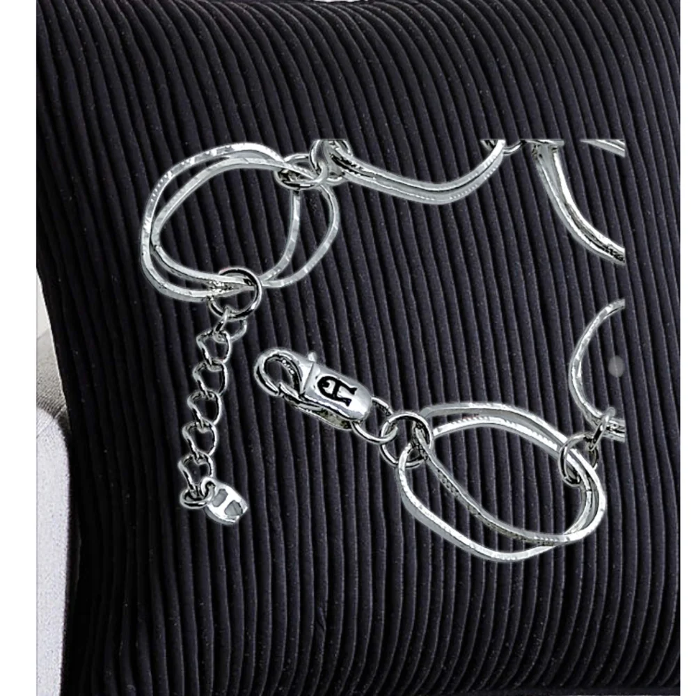 Textured Double Ovals Silver Bracelet - Picture 3 of 3